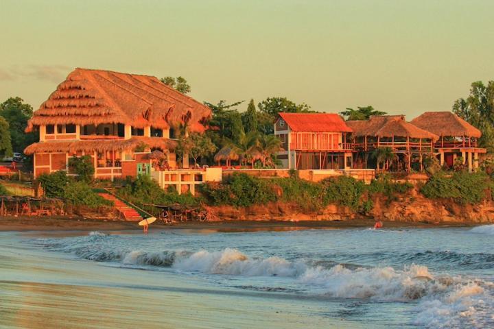 Miramar Surfcamp * Puerto Sandino