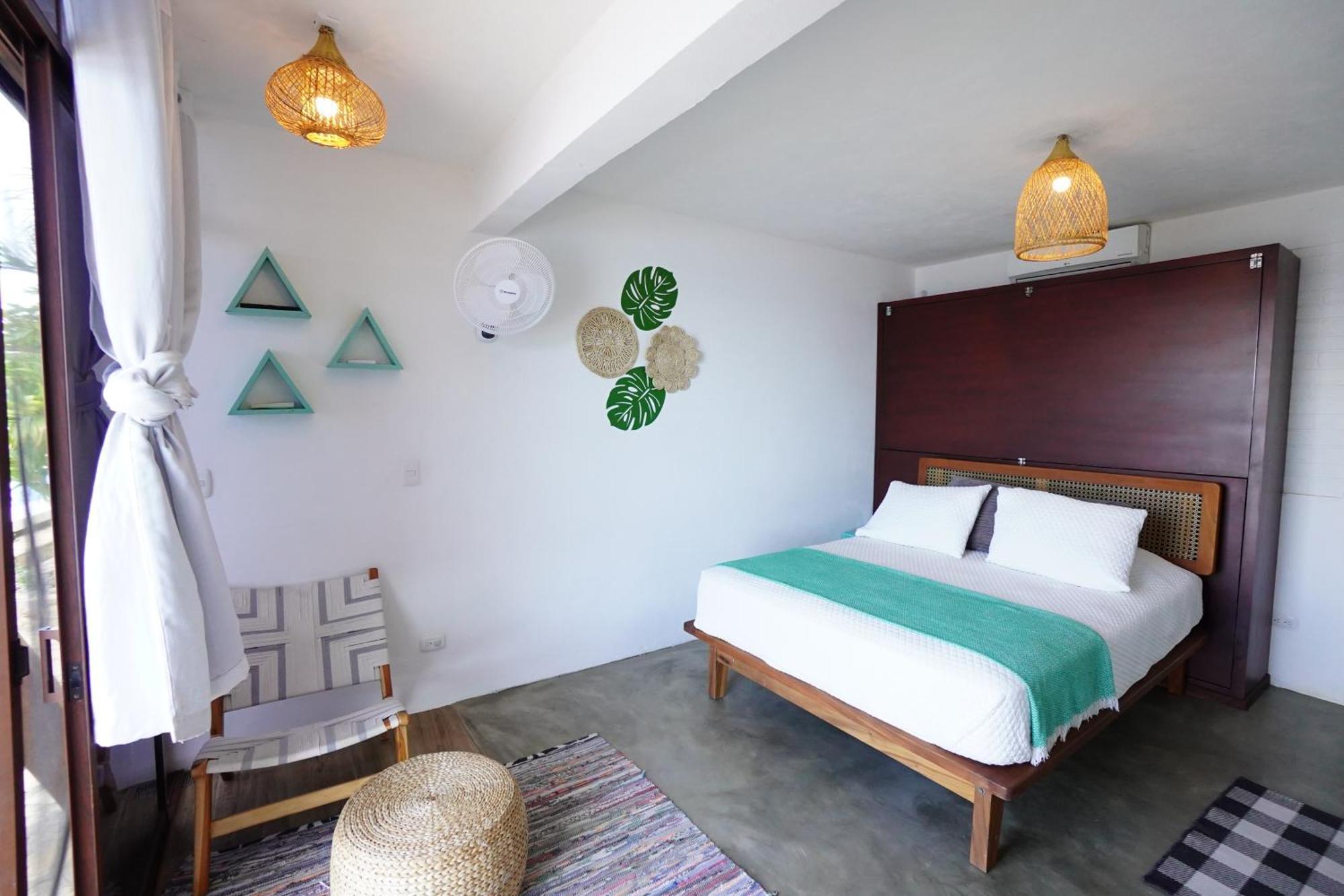Lodge Miramar Surfcamp Puerto Sandino